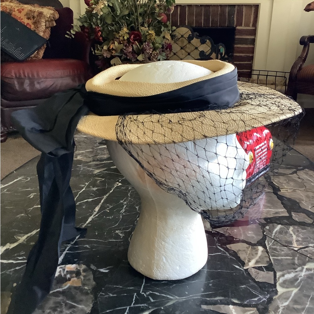 Vintage Himelhochs of Detroit raffia open top hat with black veil and bow